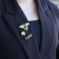 graduation combi brooches