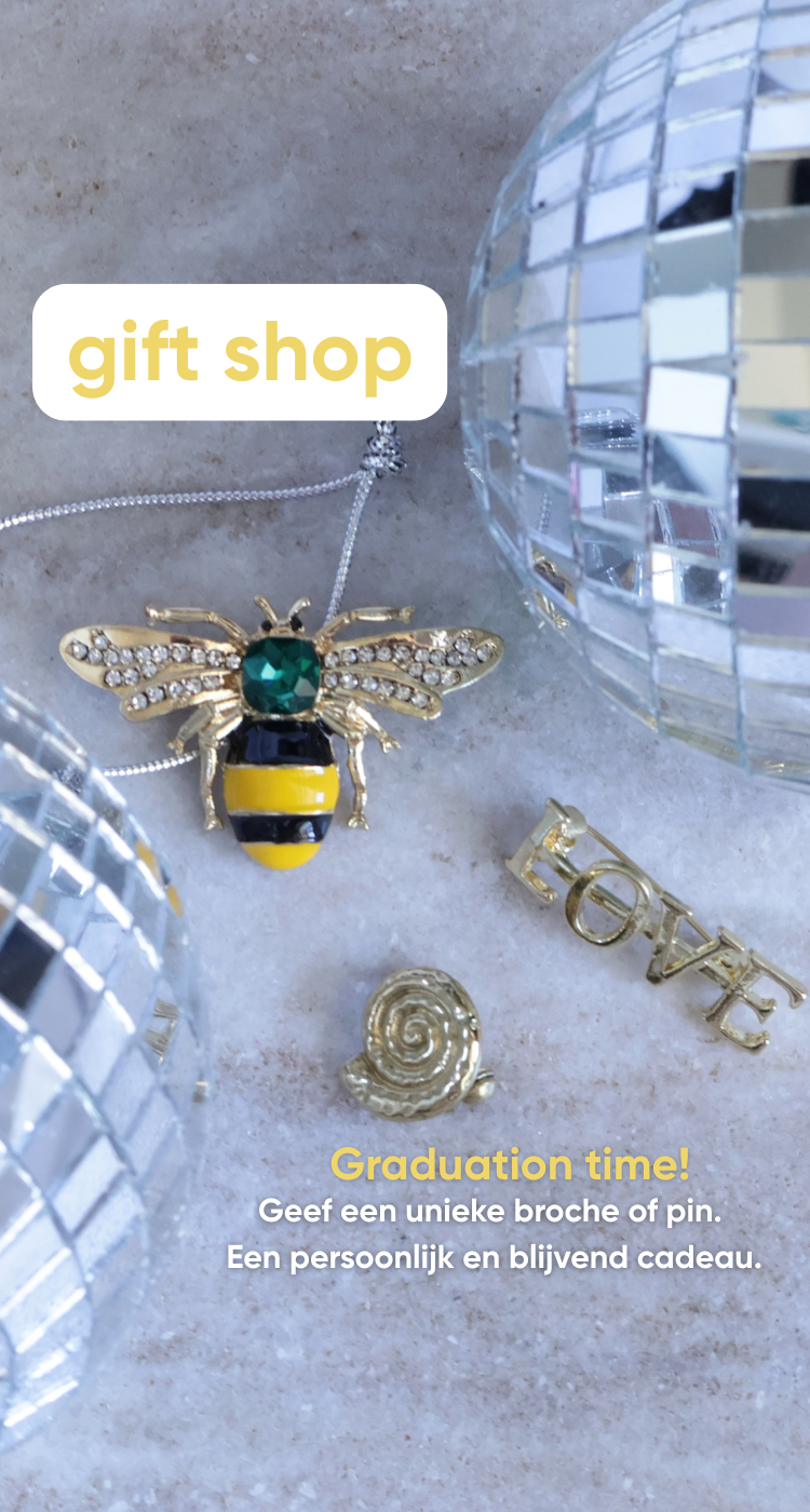 Graduation_time_gift_shop_brooches_and_pins_just_the_jacket